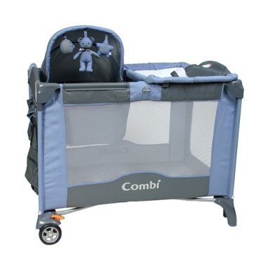 Combi Sports Play Yard